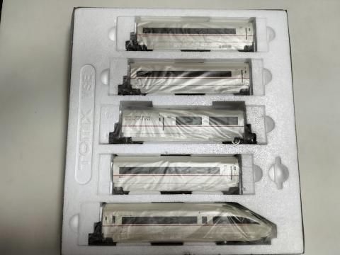 TOMIX小田急50000形VSE10両 | エヌ小屋内装パーツ取り付け特製品