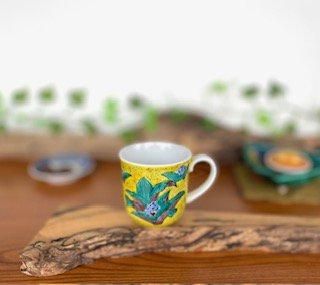 九谷焼 マグカップ マグ (磁器)吉田屋万年青 裏絵 九谷焼 マグカップ マグ (磁器)吉田屋万年青 裏絵