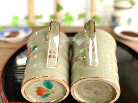 九谷焼おしゃれなペアマグカップ 椿に鳥&ソメイヨシノ 裏絵|九谷焼通販なら百華園 九谷焼おしゃれなペアマグカップ 椿に鳥&ソメイヨシノ 裏絵|九谷焼通販なら百華園