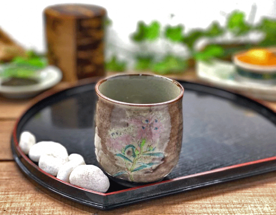 九谷焼 湯呑 湯飲み 大 紫塗りなでしこ 裏絵 九谷焼 湯呑 湯飲み 大 紫塗りなでしこ 裏絵