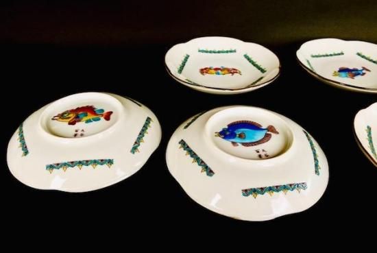 九谷焼 小皿 皿揃え 魚紋絵変り 4寸梅型 裏絵-百華園