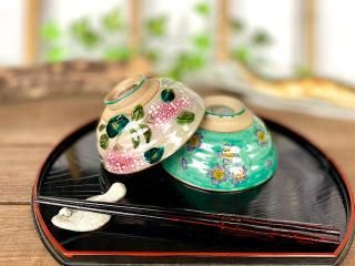 九谷焼　土井製　茶碗　大中小　陶器　３点おまとめ　日用品　和柄 九谷焼土井製茶碗大中小陶器3点おまとめ日用品和柄