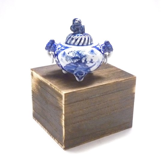 九谷焼 環付香炉 染付山水 桐箱入り(Kutani Hyakkaen Incense burner)