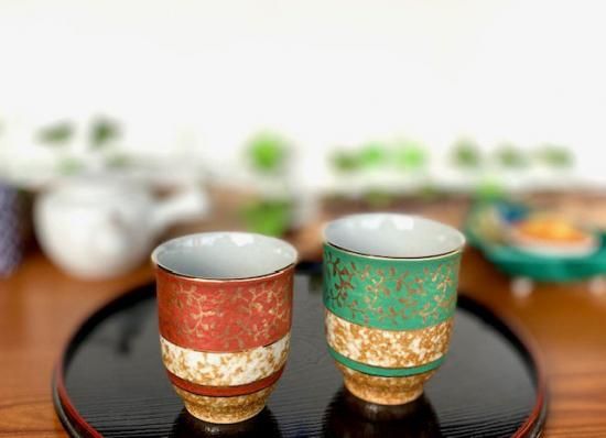 九谷焼 夫婦湯呑 金唐草 九谷焼 夫婦湯呑 金唐草