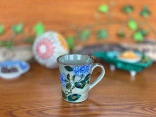 九谷焼 マグカップ マグ がく紫陽花 ブルー&ブルー 背中・裏絵ピンク 九谷焼 マグカップ マグ がく紫陽花 ブルー&ブルー 背中・裏絵ピンク