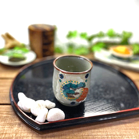 九谷焼 湯呑 湯飲み 小 金丸松竹梅 裏絵 九谷焼 湯呑 湯飲み 小 金丸松竹梅 裏絵