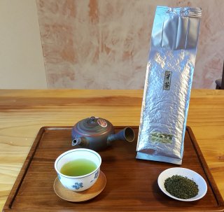 芽茶　４００ｇ 【ゆうパケット対応2袋まで】
