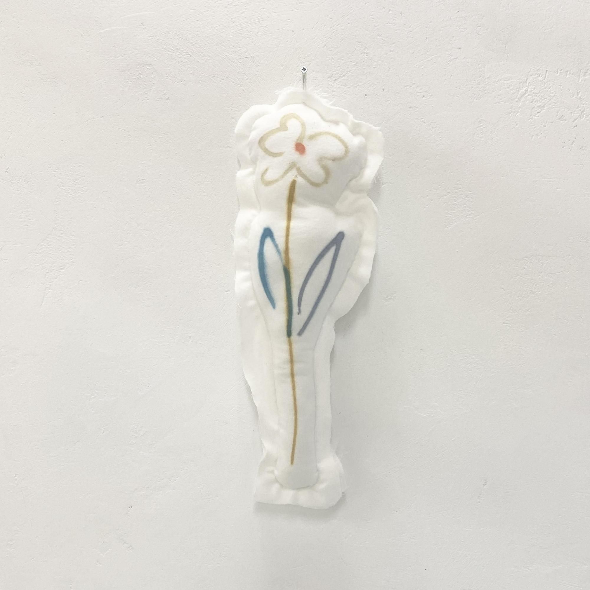 <img class='new_mark_img1' src='https://img.shop-pro.jp/img/new/icons14.gif' style='border:none;display:inline;margin:0px;padding:0px;width:auto;' />< kurry >  cushion single flower & single flower -B-