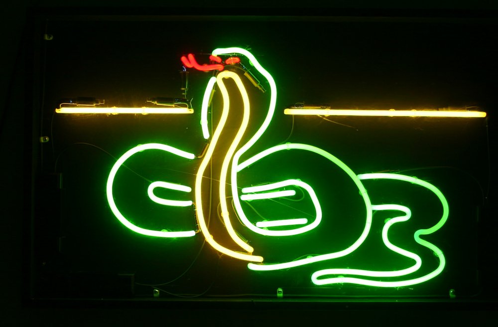 ネオンサイン F98 蛇 ヘビ 広告 店舗用 アメリカン雑貨 看板 ネオン管 ネオン管やブリキ看板 アメリカ雑貨の通販 Jtc Mall