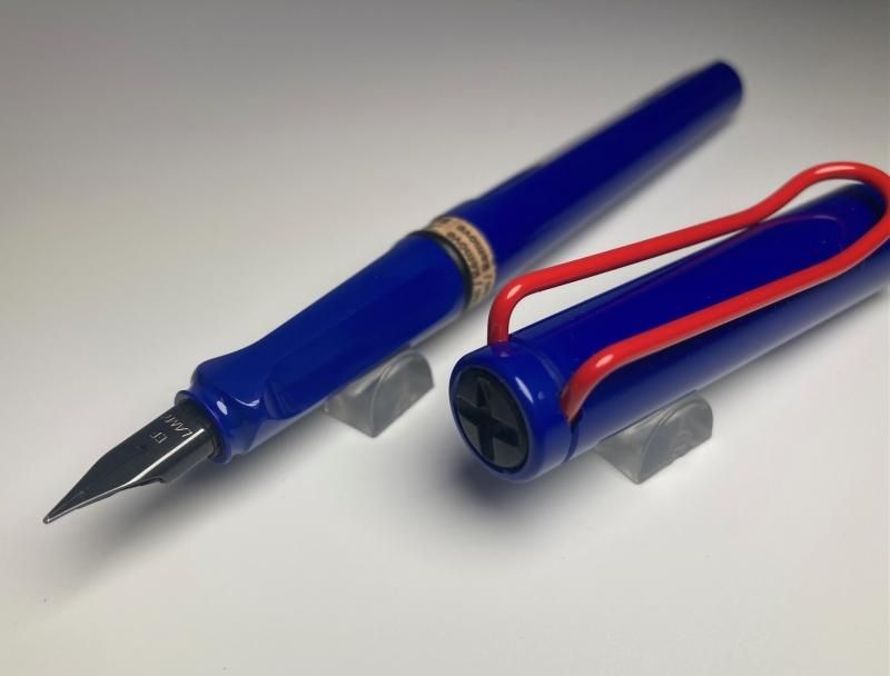 LAMY サファリ万年筆 14金ペン先 Fニブ 新品未使用 詳細ページ