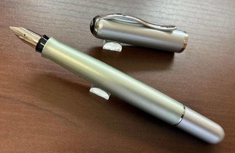 ペリカン万年筆 エポック P360 ペリカン万年筆 エポック P360 Review: Pelikan's Epoch P36x