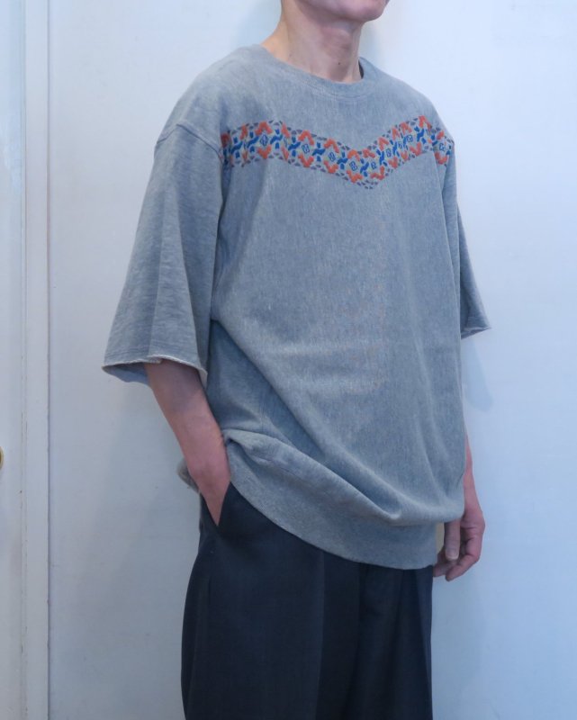 NICENESS SHANKAR / シャンカール（手刺繍 スウェット Tee） - sit