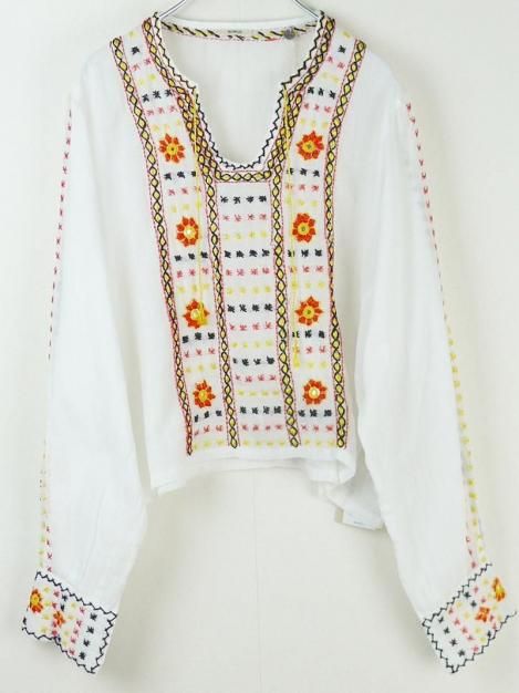 25SS Embroidered Blouse