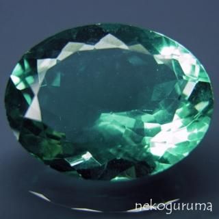 フローライト立ち猫ちゃん♡♡No.2460 フローライト各種 - 糸魚川翡翠