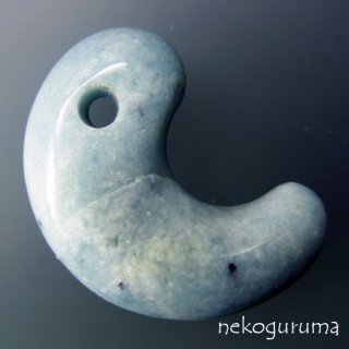 源司作：勾玉等 - 糸魚川翡翠と稀少石のお店「猫車（nekoguruma）」