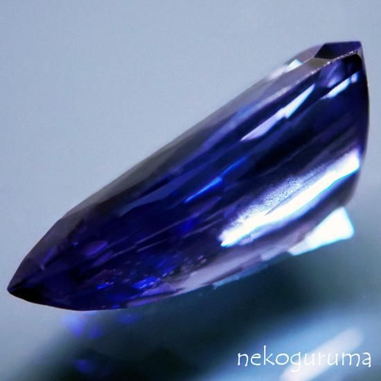 糸魚川翡翠と稀少石のお店「猫車（nekoguruma）」タンザニア産
