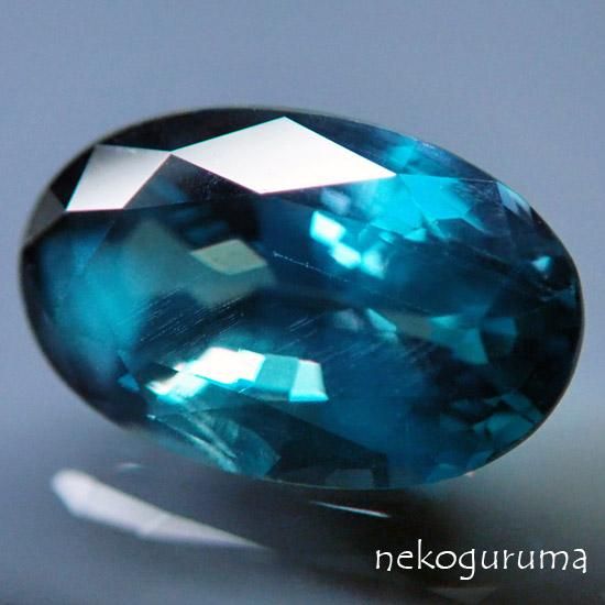 糸魚川翡翠と稀少石のお店「猫車（nekoguruma）」ブラジル産