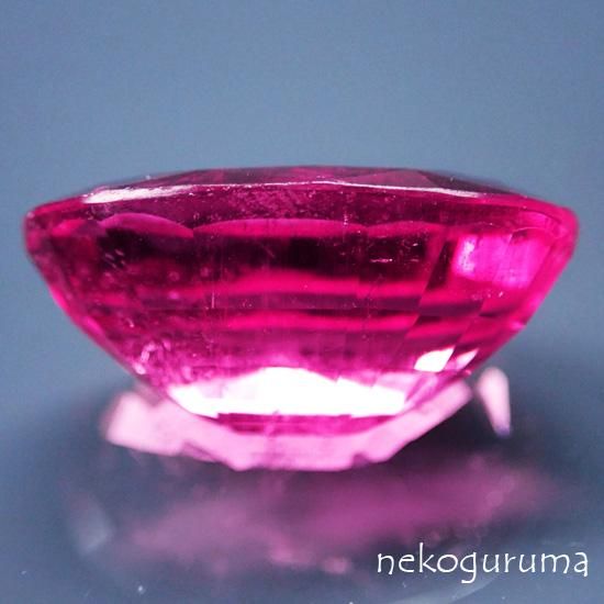 糸魚川翡翠と稀少石のお店「猫車（nekoguruma）」ブラジル産
