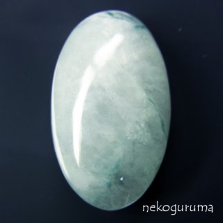 糸魚川翡翠の装身具 - nekoguruma / itoigawa hisui & rare stone