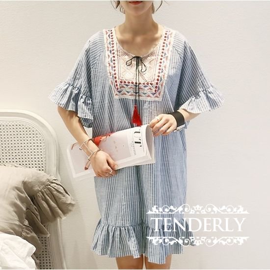 エスニックテイスト フリルとストライプの刺繍ワンピース - 韓国プチプラパーティードレス通販『TENDERLY DRESS』