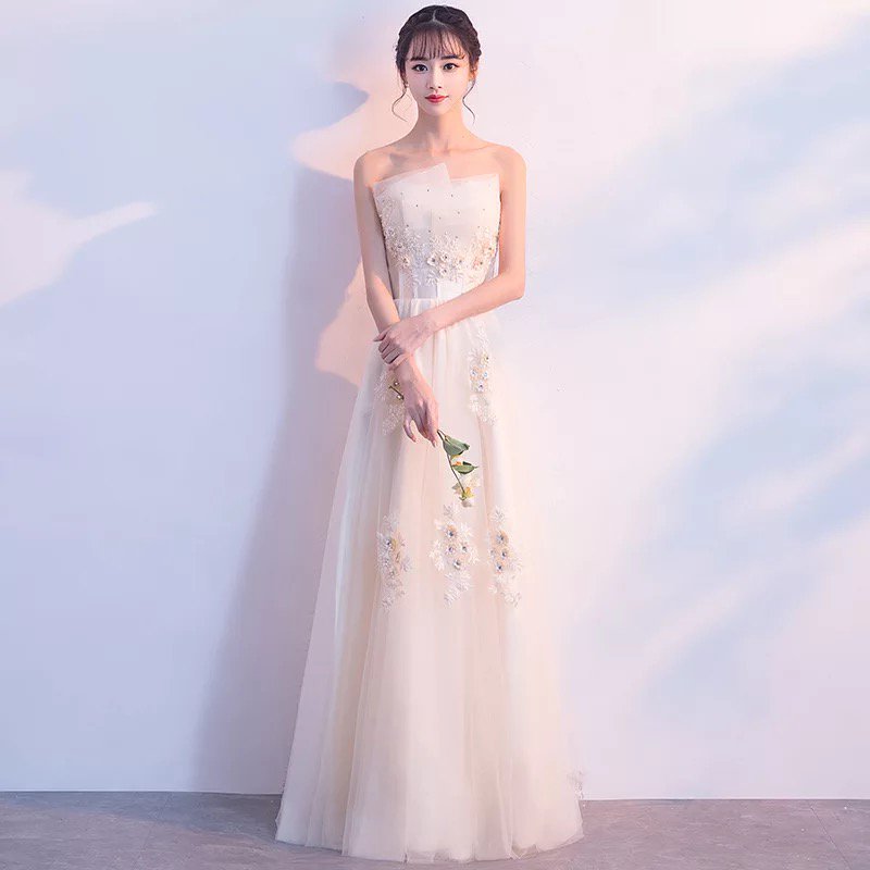 演奏会やお色直しに ガーリーなフラワーモチーフ ベアトップロングドレス - 韓国プチプラパーティードレス通販『TENDERLY DRESS』