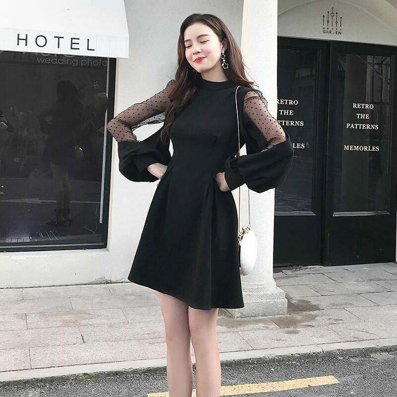 キュートな袖コン ドット柄シースルースリーブ 長袖ミニ