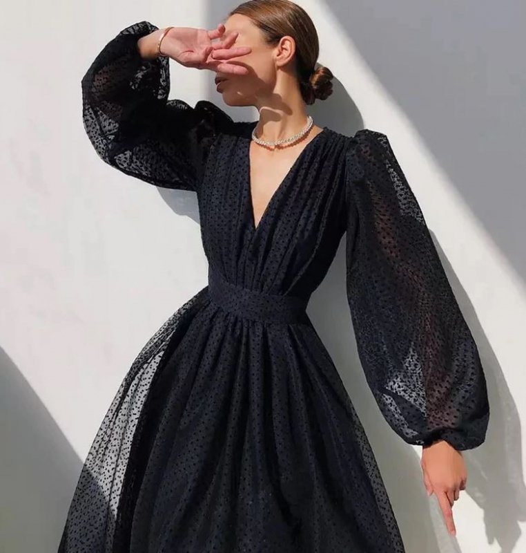 即納】個性的でおしゃれな海外デザイン バルーン袖がかわいいドット柄ロングワンピース ドレス 3色