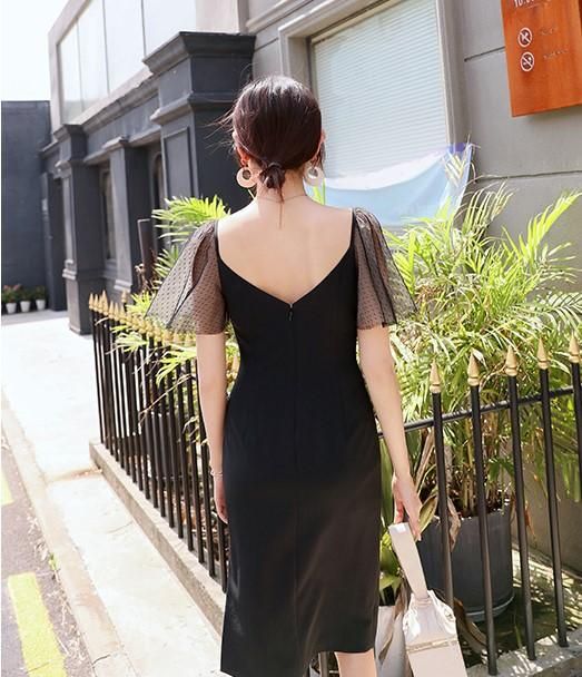 大人レディな美シルエット プチドットチュール袖の膝丈黒ワンピース パーティードレス