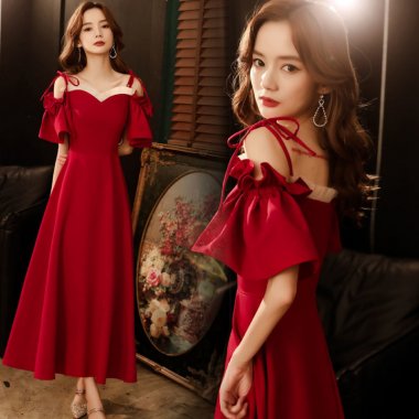 XS〜3Lのサイズ展開 大人かわいいフレアスリーブのマキシ丈オフショル赤ドレス