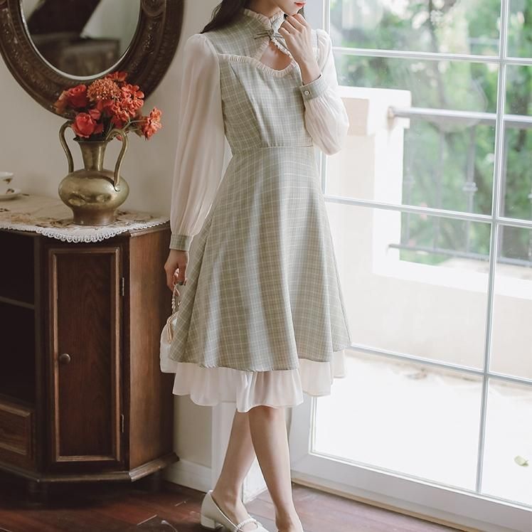 コスプレや撮影衣装にも活躍 清楚ガーリーなシアーミックスの膝丈長袖