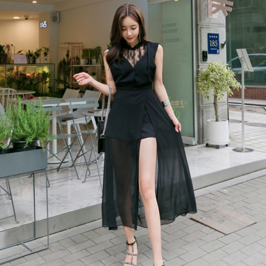 フォーマル/ドレス新品　ロングドレス　ブラックドレス　ビジューデザインマキシドレス　パーティ