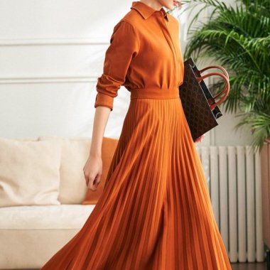 デートやお出かけに人気 上品かわいいプリーツスカートのロング丈長袖シャツワンピース 2色