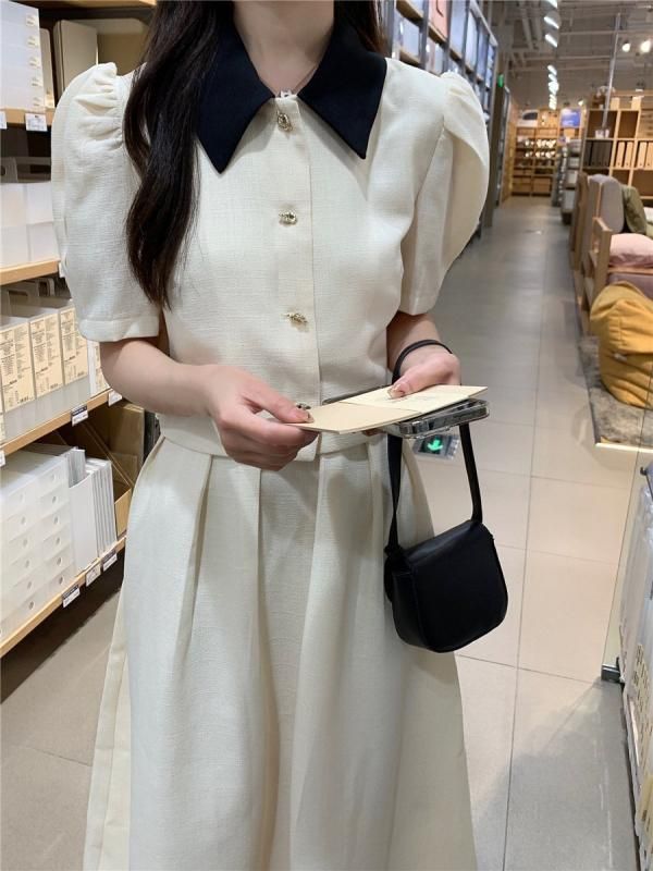 ビックカラーがかわいい半袖トップスとロングスカートの