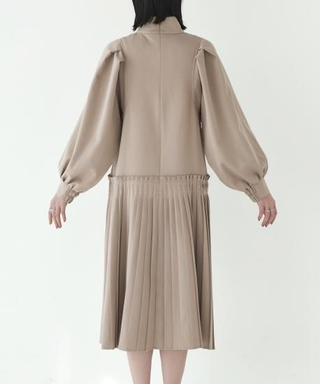 インショルダータックスリーブプリーツワンピース「U1334」