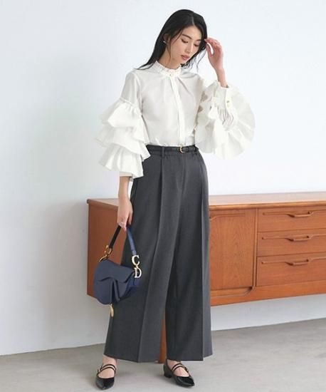 ルイルエブティック RUIRUE BOUTIQUE トリプルフリルスリーブブラウス （ブラック） ルイルエブティック RUIRUE BOUTIQUE トリプルフリルスリーブ