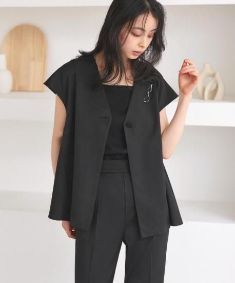 ルイルエブティック RUIRUE BOUTIQUE バックペプラムジレ＆テーパードパンツセットアップ （ブラック） バックペプラムジレ＆テーパードパンツセットアップ 「CPA1542」