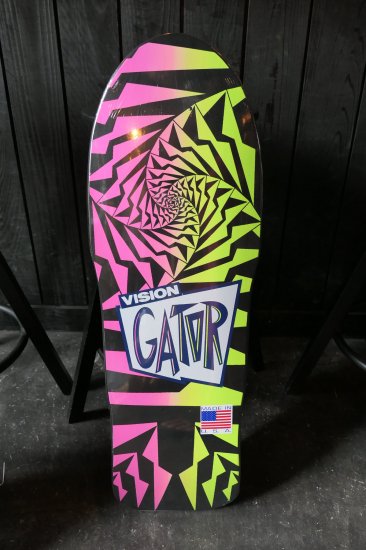 Vision Gator 2 Re-Issue Deck - Black Dip/Fade 10 x 29.75 - CPW