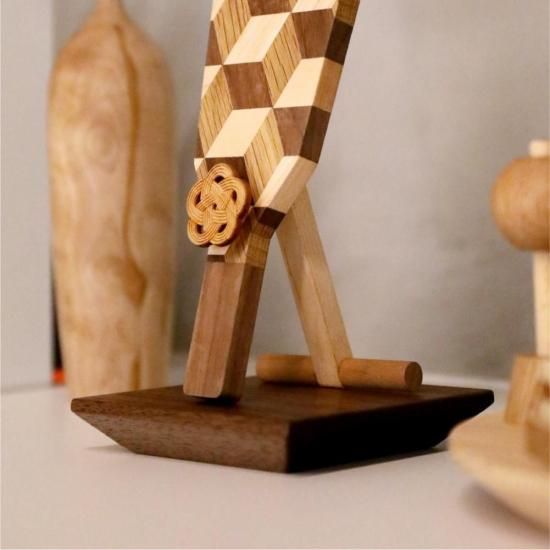 クムキ 色 ～いろ～ 羽子板 | 木の雛人形・五月人形 ［人と木］