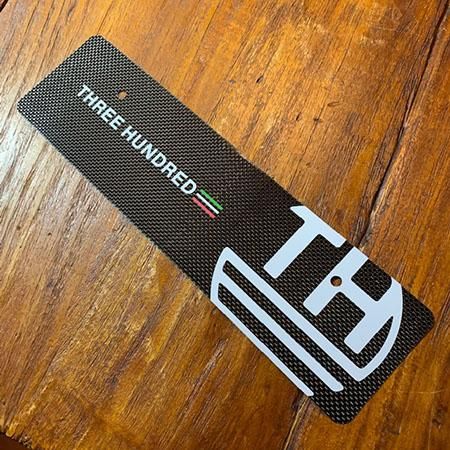 アバルト THREEHUNDRED カーボンナンバーフェイス ABARTH 143712421.jpg?cmsp_timestamp=