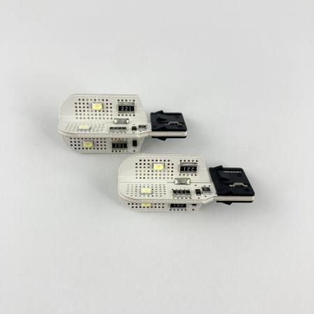 アバルト THREEHUNDRED LEDポジションランプ 前期型S1～3用 THREEHUNDRED LEDポジションランプ - THREEHUNDRED THE STORE