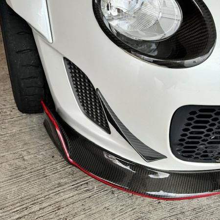 カーボンカナード