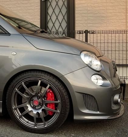 木製三輪車 グレーと赤のホイール Touren Tr60 Wheels Rims 18x8 5x108 5x114.3 Gloss Black With