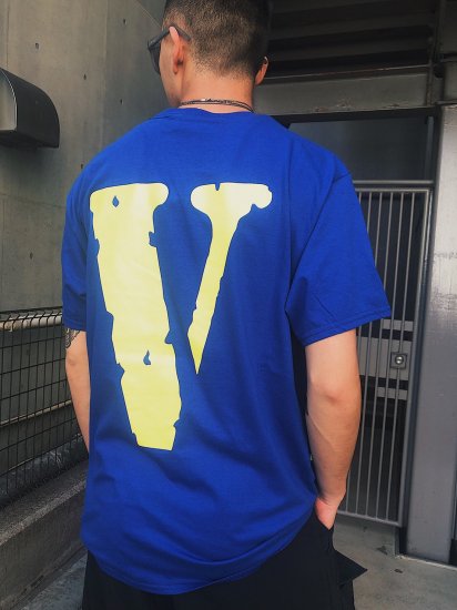 VLONE ヴィーローン Tシャツ tee friends logo