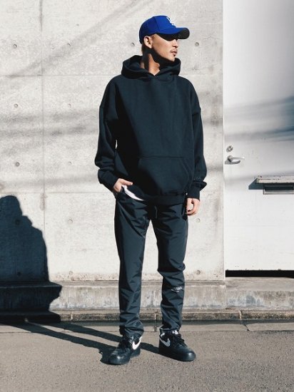 FOG ESSENTIALS(フィアオブゴッドエッセンシャル)】LA LIMITED 3M LOGO HOODIE (LA限定 プルオーバーパーカー)  Black