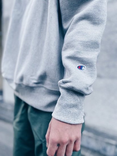 MoMA(モマ)】Champion 12oz REVERSE WEAVE CREWNECK SWEAT (リバース