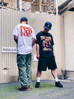 <img class='new_mark_img1' src='https://img.shop-pro.jp/img/new/icons7.gif' style='border:none;display:inline;margin:0px;padding:0px;width:auto;' />OFFICIAL RAP TEE