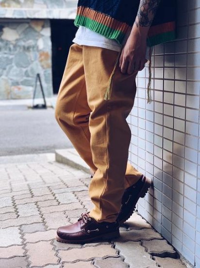 WANNA(ワナ)】“CULT TRUE” FRONT FLARED PANTS (5ポケットパンツ) Yellow