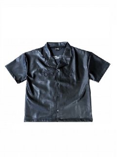 <img class='new_mark_img1' src='https://img.shop-pro.jp/img/new/icons7.gif' style='border:none;display:inline;margin:0px;padding:0px;width:auto;' />CHILLIN'()L2C LEATHER SHIRTS (쥶) Black