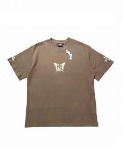 <img class='new_mark_img1' src='https://img.shop-pro.jp/img/new/icons7.gif' style='border:none;display:inline;margin:0px;padding:0px;width:auto;' />CHILLIN'()NY BUTTERFLY S/S TEE (Ⱦ T) Brown