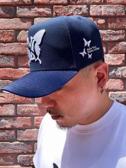 eyden着用CHILLIN NY BUTTERFLY SNAPBACK CAP CHILLIN'(チリン)】NY BUTTERFLY SHINY CAP (スナップバック
